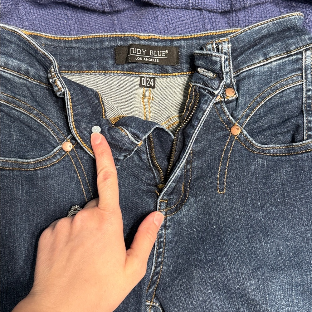 0/24 Jeans Judy Blue Straight Leg Crop Stretch Dark Wash Denim Split Hem Cropped